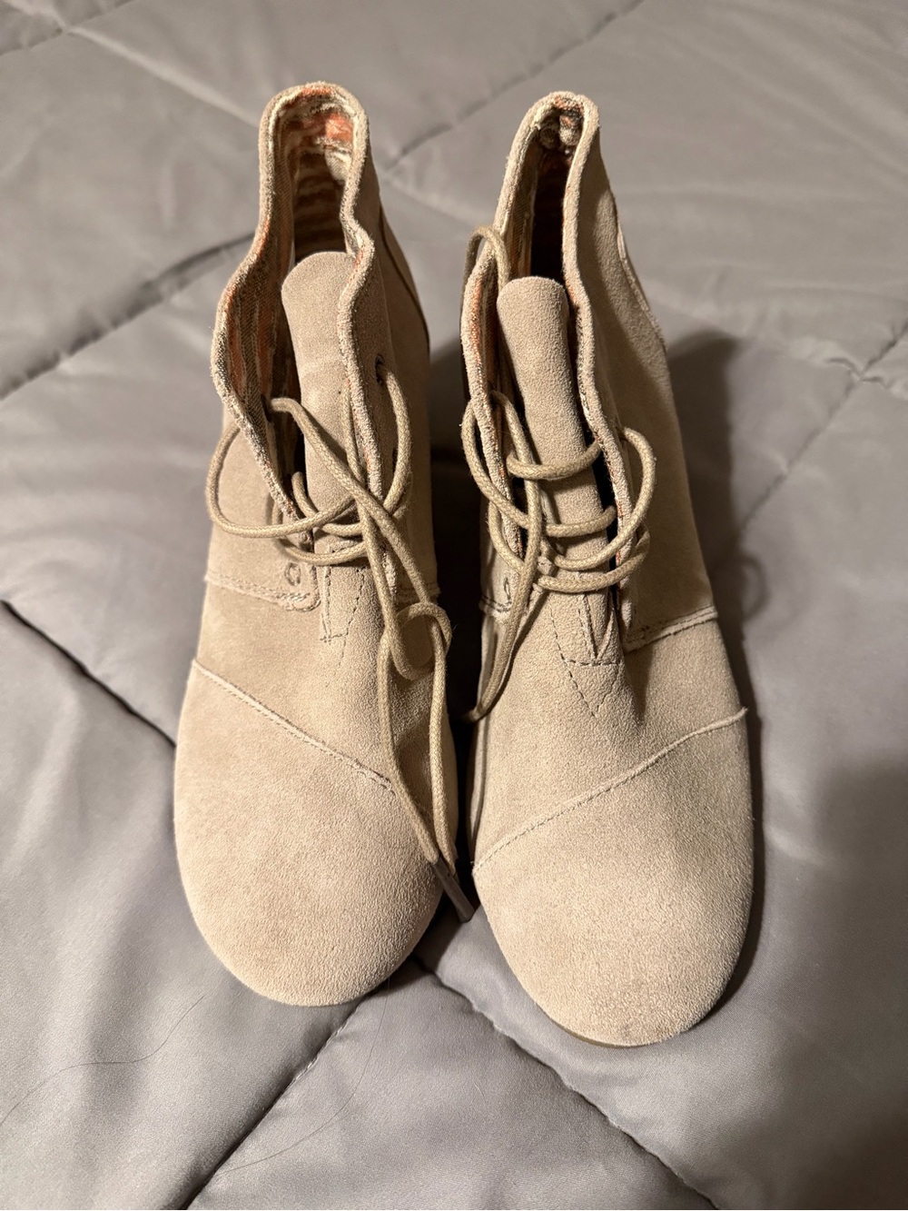 Toms Women's Suede Lace-Up Ankle Boots